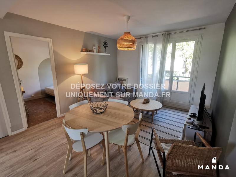 Chambre - 10 m² - 4 pièces