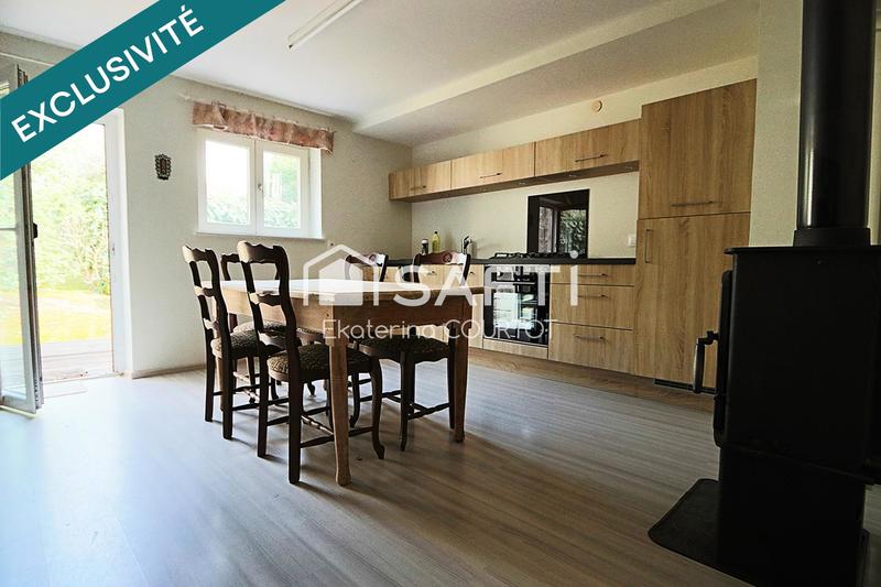 Maison - 233 m² - 9 pièces