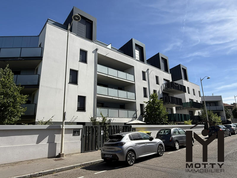 Appartement - 65 m² - 3 pièces