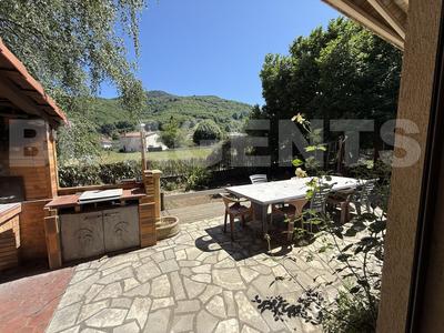 Maison traditionnelle - 132 m² - 6 pièces