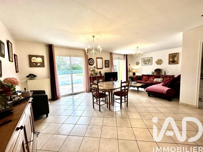 Maison - 112 m² - 6 pièces