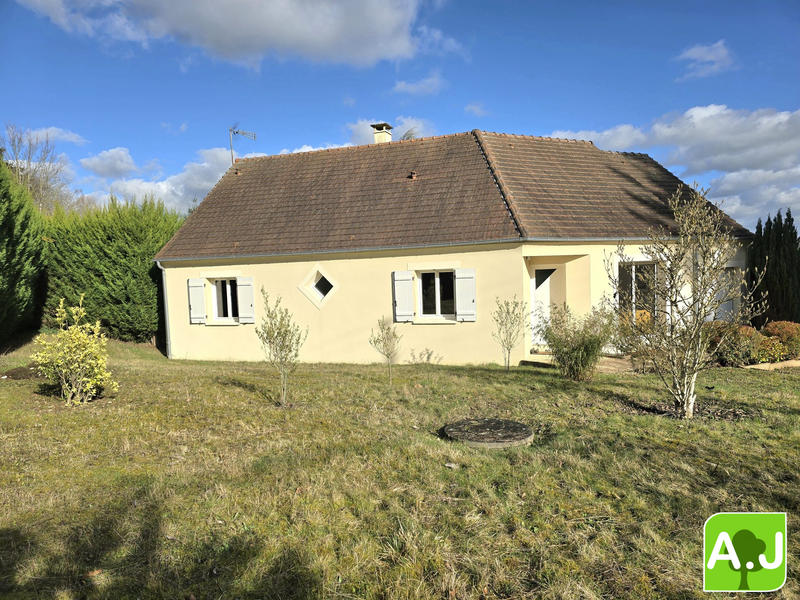 Maison - 90 m² - 5 pièces