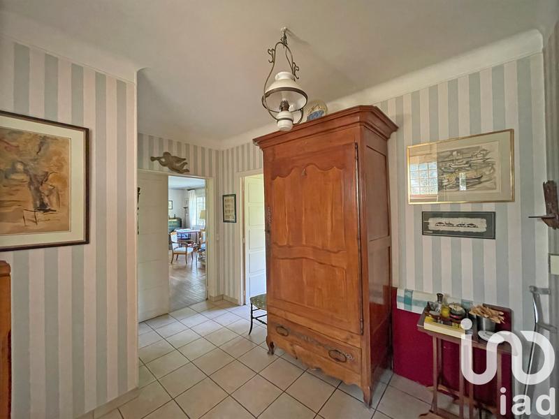 Maison - 200 m² - 8 pièces