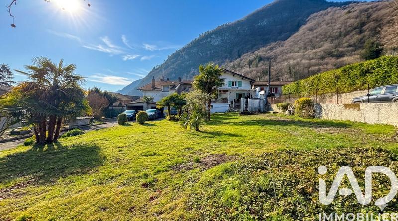 Maison - 163 m² - 6 pièces