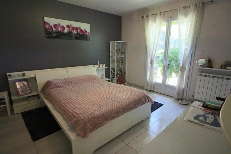 Villa - 168 m² - 7 pièces