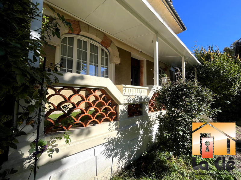 Maison ancienne - 217 m² - 9 pièces