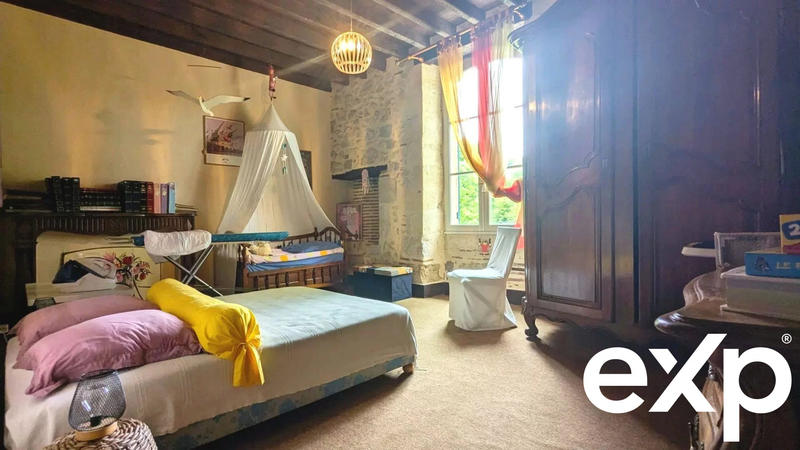 Bastide - 343 m² - 8 pièces