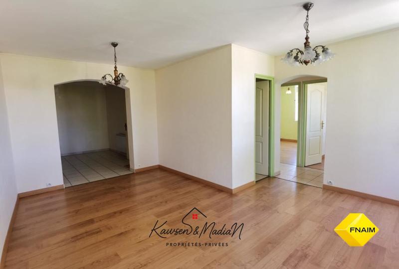 Immeuble - 250 m² - 18 pièces