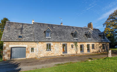 Maison - 161 m² - 7 pièces