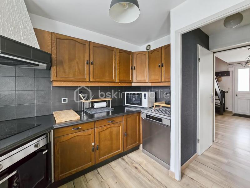 Maison - 98 m² - 5 pièces