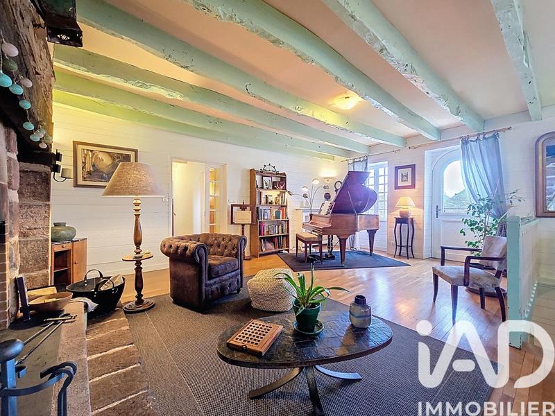 Maison - 368 m² - 10 pièces