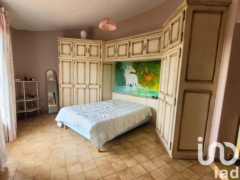 Maison - 200 m² - 7 pièces