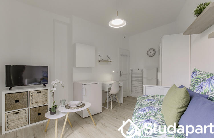 Chambre - 11 m² - 1 pièce