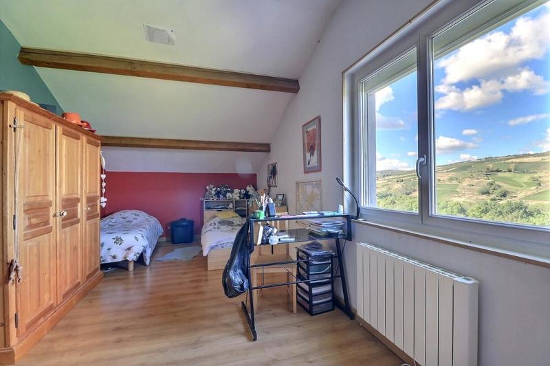 Maison - 266 m² - 11 pièces