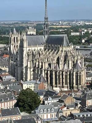 Appartement - 75 m² - 2 pièces