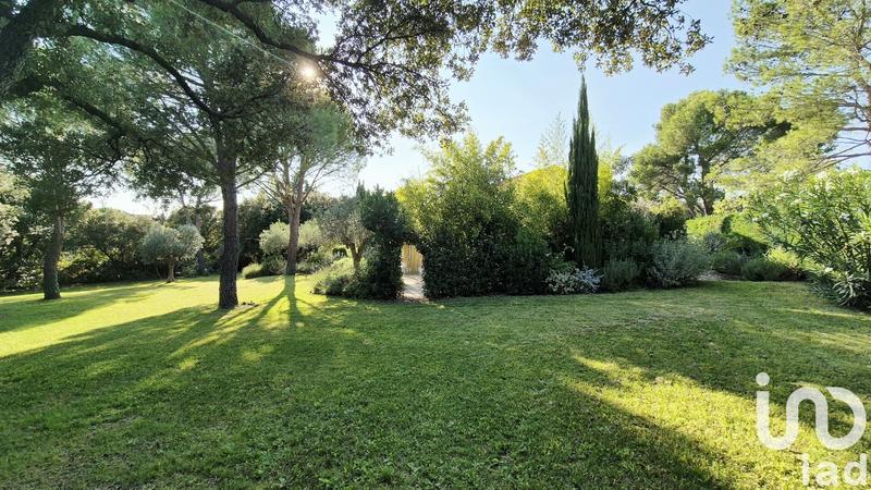 Maison - 225 m² - 6 pièces