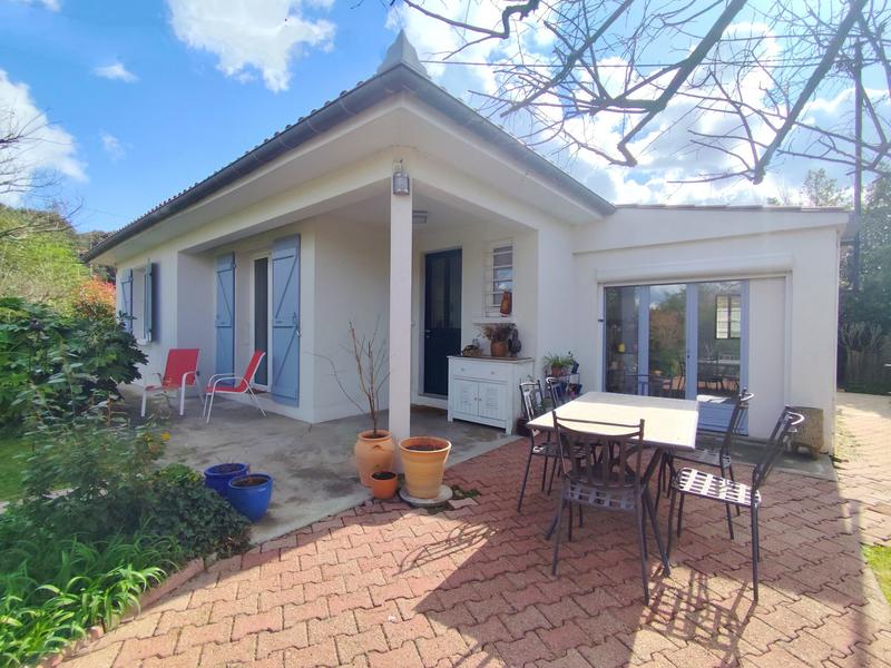 Maison traditionnelle - 90 m² - 4 pièces