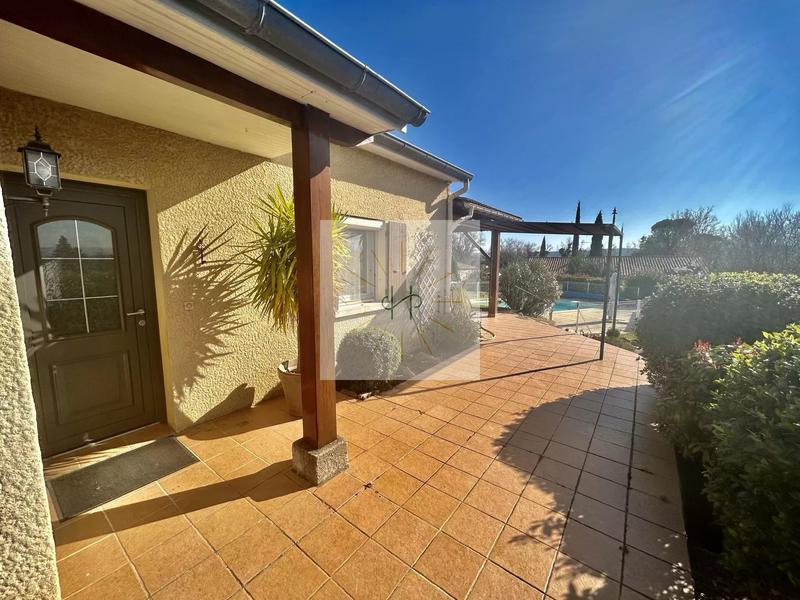 Maison - 140 m² - 5 pièces