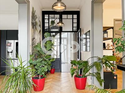 Propriété - 300 m² - 5 pièces