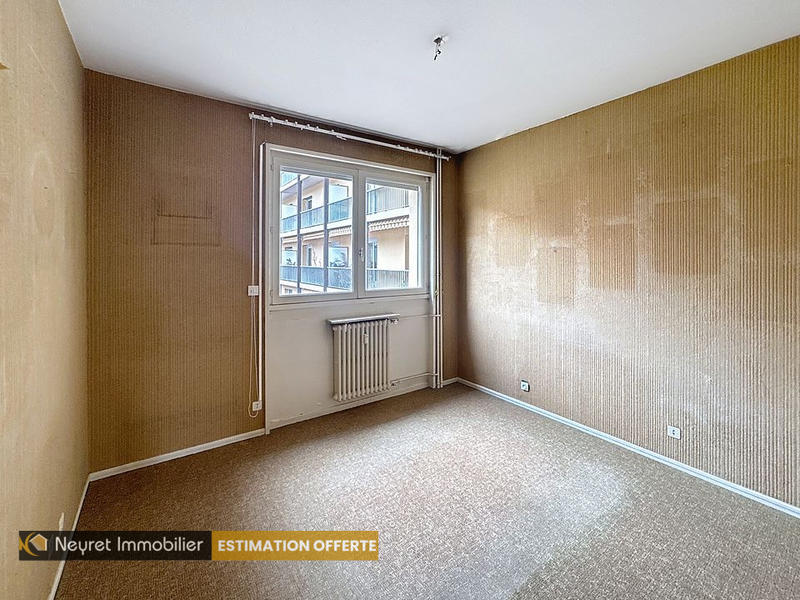 Appartement - 125 m² - 5 pièces