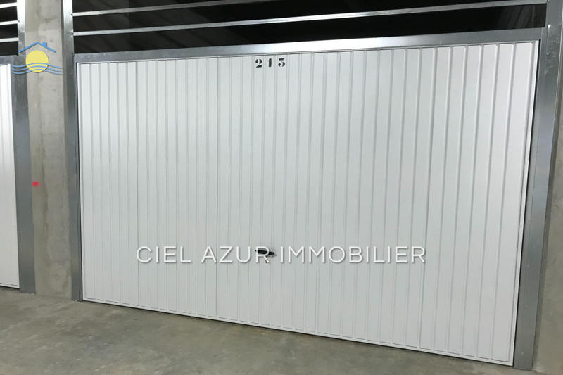 Parking / Garage - 15 m²