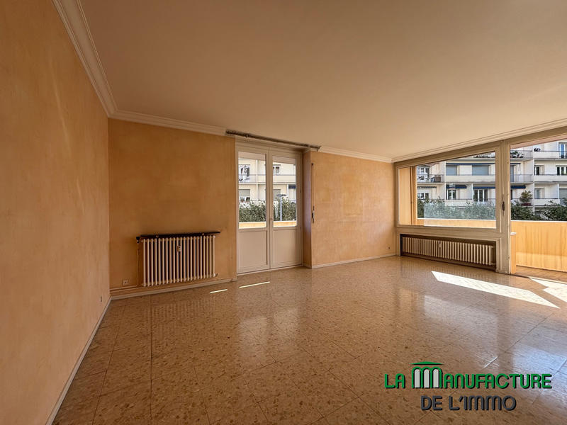 Appartement - 144 m² - 5 pièces
