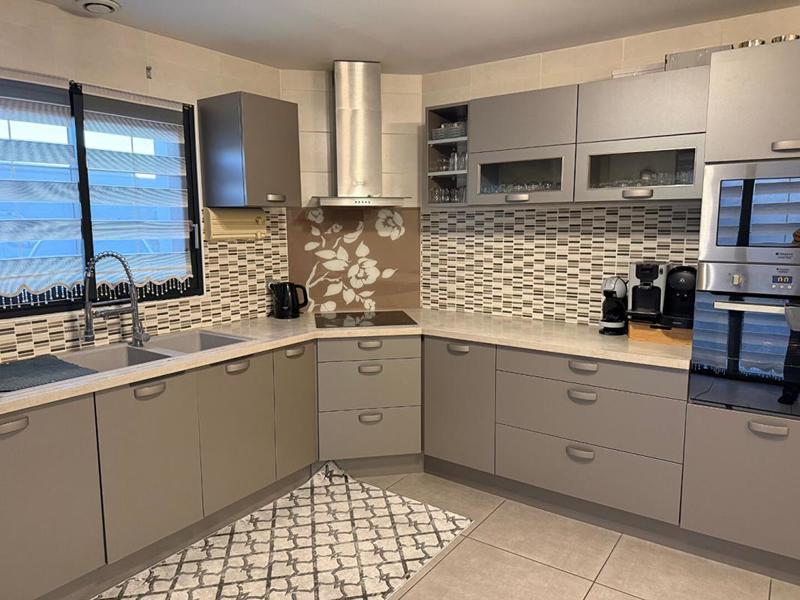 Maison - 150 m² - 7 pièces