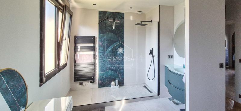 Maison - 170 m² - 7 pièces