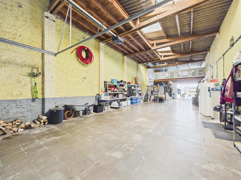 Demeure - 160 m² - 6 pièces