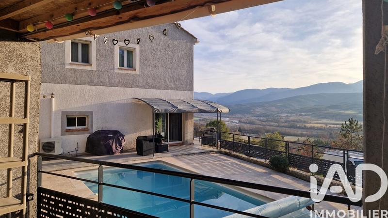 Maison - 246 m² - 9 pièces