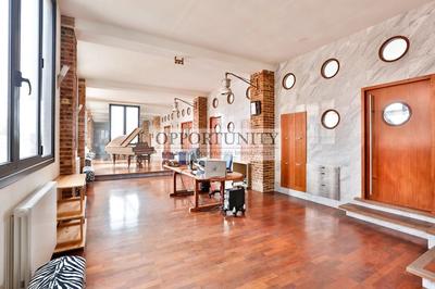 Bureau - 120 m² - 4 pièces