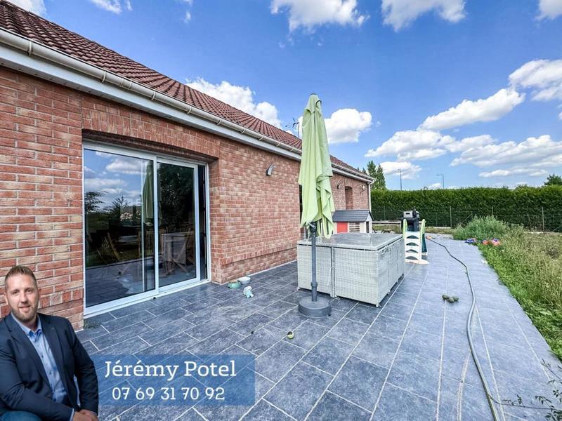 Maison - 110 m² - 4 pièces