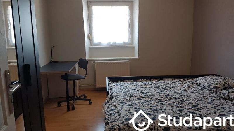 Chambre - 11 m² - 1 pièce