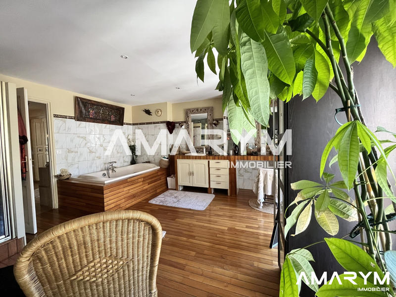 Maison - 178 m² - 5 pièces