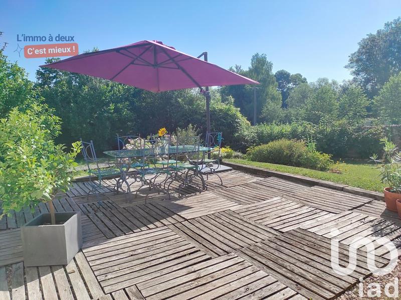 Maison - 297 m² - 9 pièces