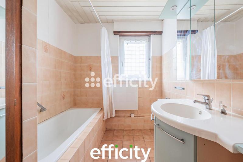 Appartement - 82 m² - 3 pièces