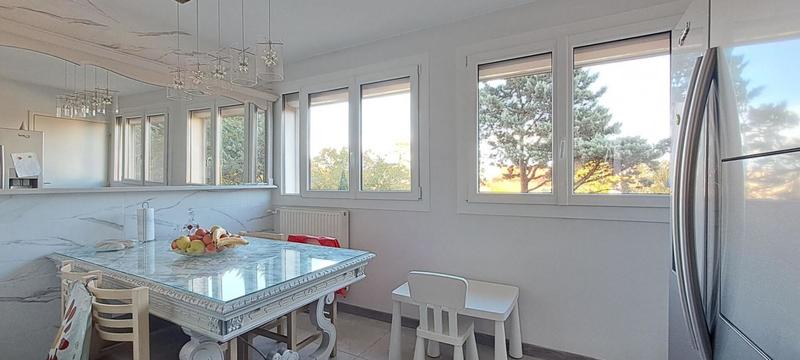 Appartement - 75 m² - 3 pièces