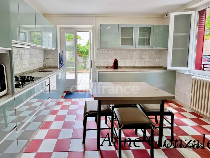 Maison de ville - 130 m² - 6 pièces