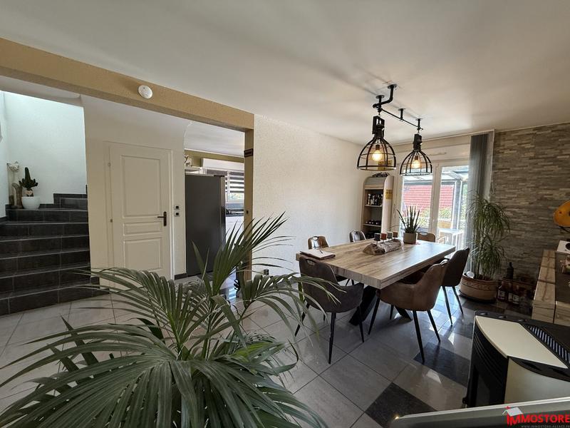 Maison - 91 m² - 5 pièces