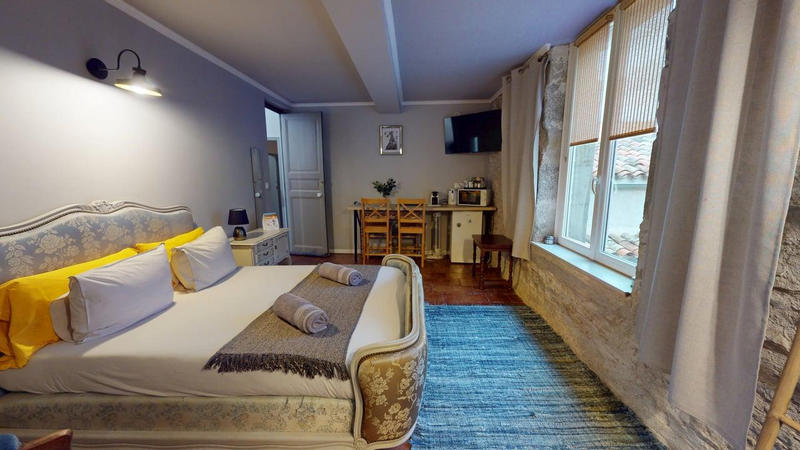 Appartement - 171 m² - 6 pièces