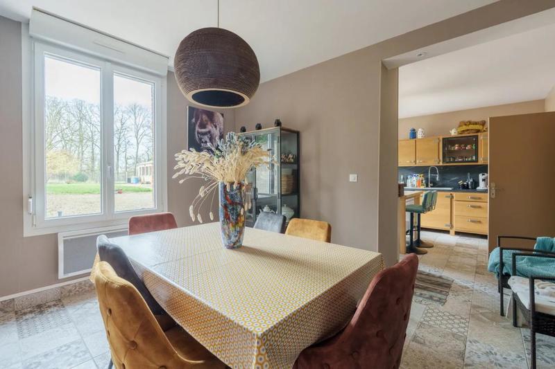 Maison - 274 m² - 7 pièces