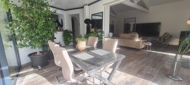 Villa - 166 m² - 5 pièces