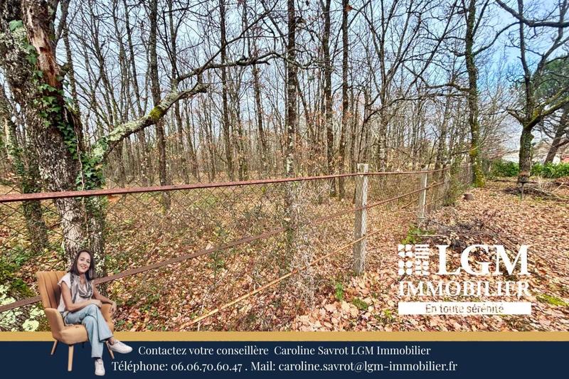 Terrain constructible - 834 m²