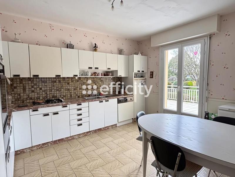 Maison - 183 m² - 6 pièces