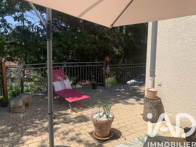 Maison - 200 m² - 8 pièces