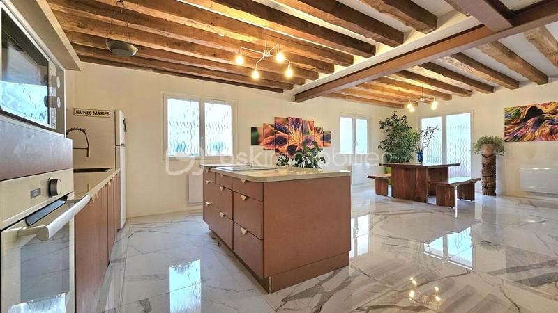 Maison de village - 198 m² - 8 pièces