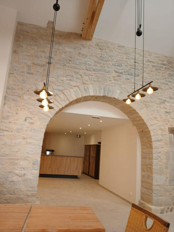 Local d'activité / Entrepôt - 180 m²