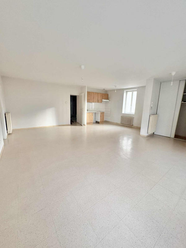 Appartement - 90 m² - 4 pièces