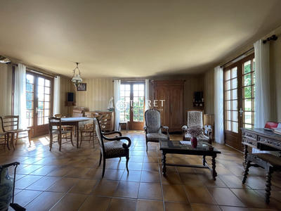 Maison - 150 m² - 6 pièces