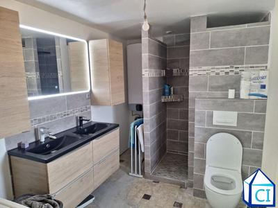 Maison traditionnelle - 85 m² - 3 pièces